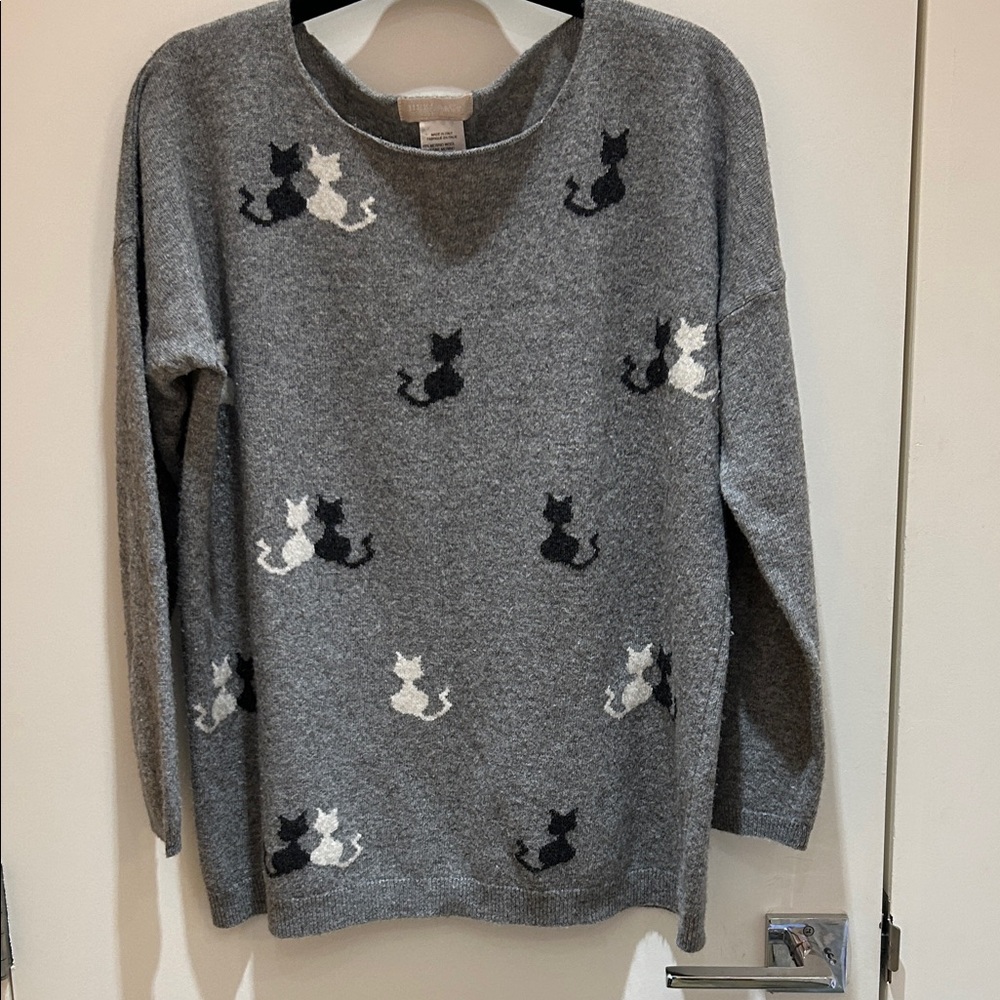 Charming Gray Cat Pattern Sweater from Italy